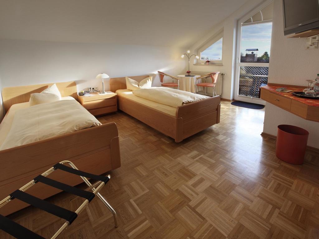 Hotel Garni Zur Bergstrasse Zwingenberg (Hessen) Quarto foto
