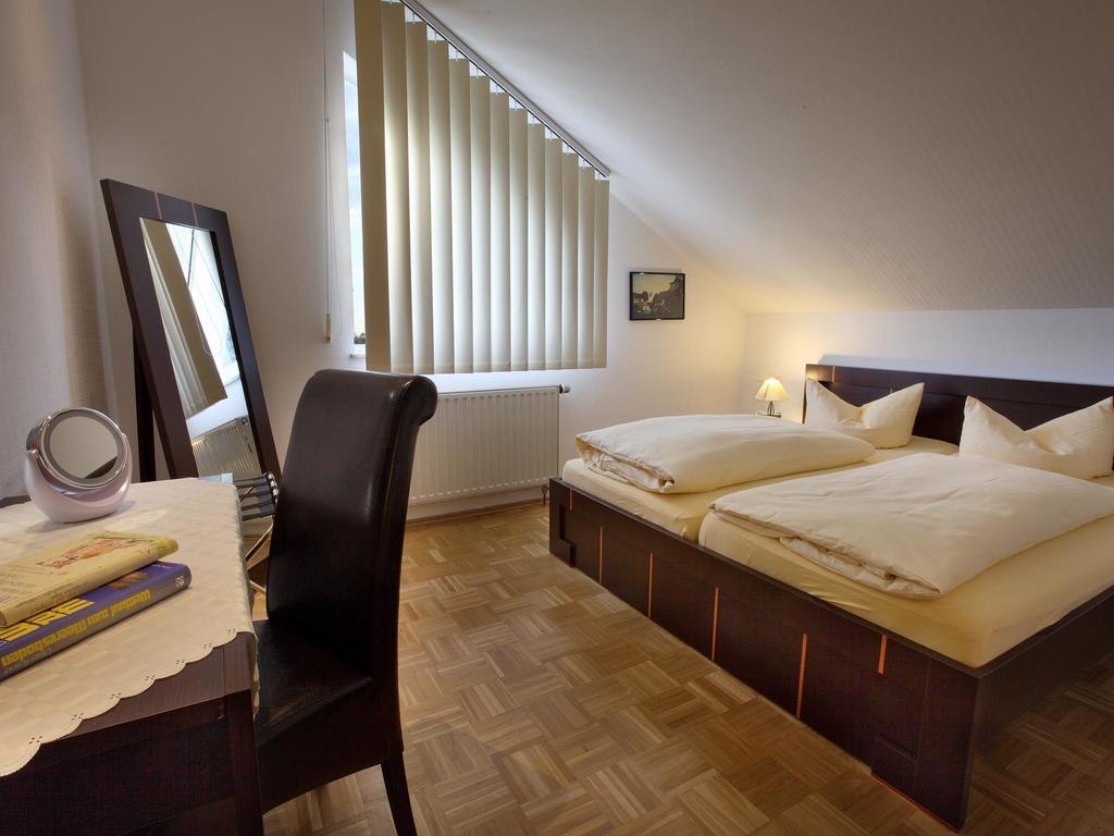 Hotel Garni Zur Bergstrasse Zwingenberg (Hessen) Quarto foto